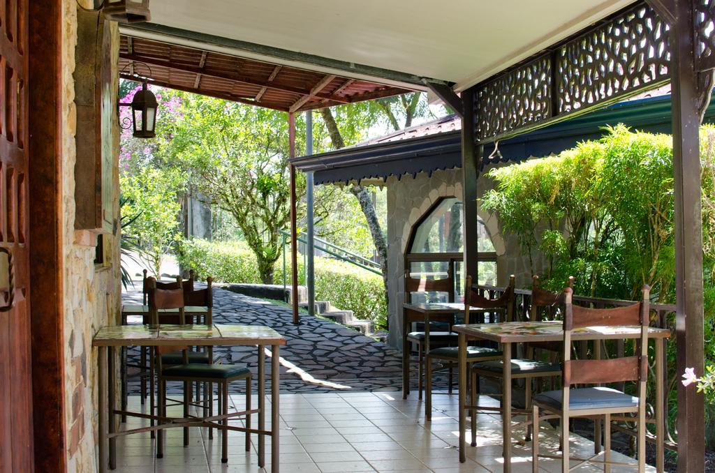 Bed and breakfast Gingerbread Restaurant & Nuevo Arenal